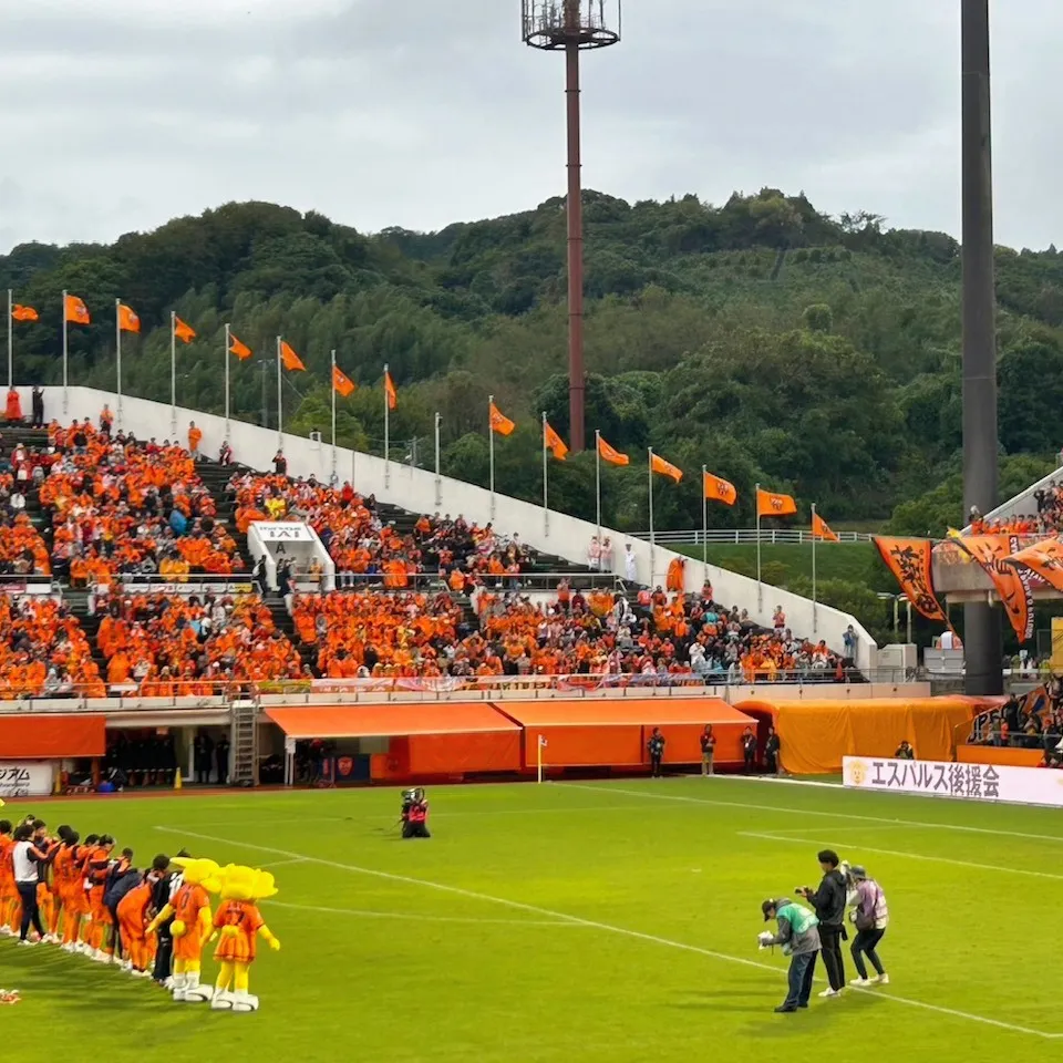10月25日にIAIスタジアム日本平で開催された、清水エスパ...