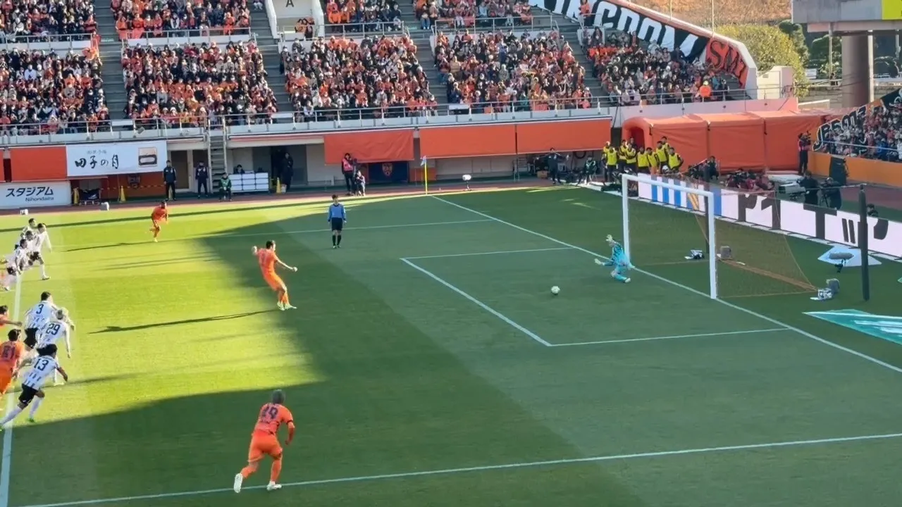 2月21日、IAIスタジアム日本平で行われた清水エスパルスV...